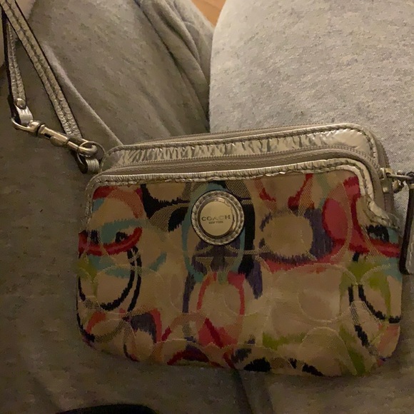 2 coach wristlets both for 12! - Picture 2 of 3